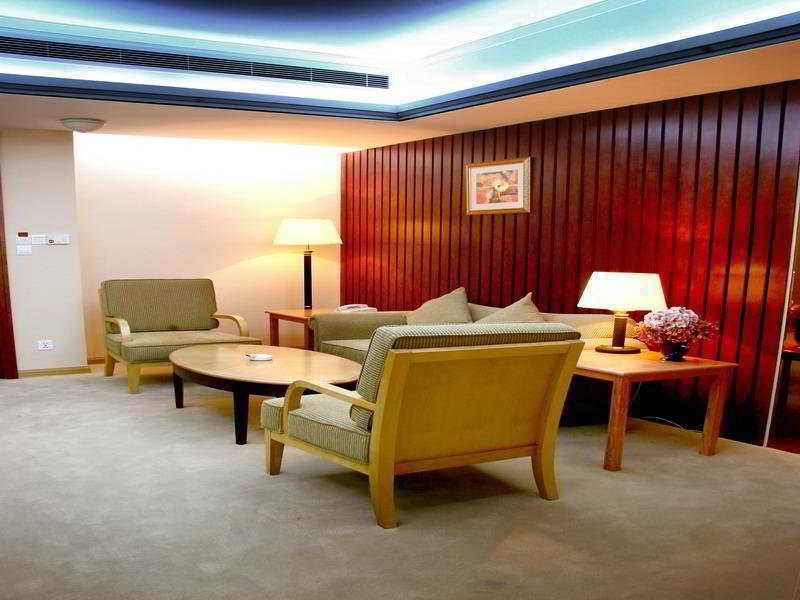 Highton Hotel Shanghai Exterior photo