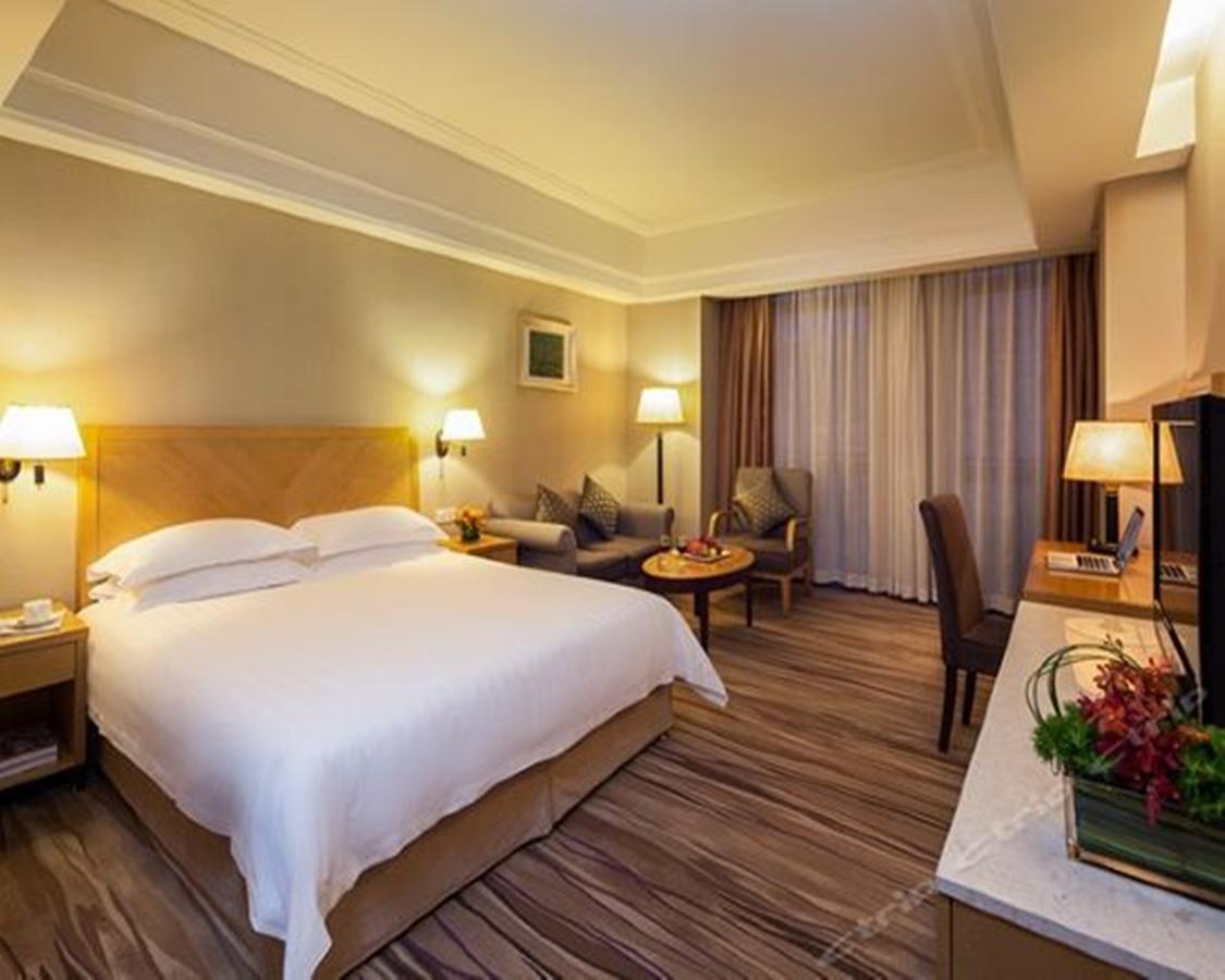 Highton Hotel Shanghai Exterior photo